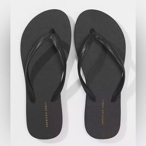 American Eagle Flip Flops